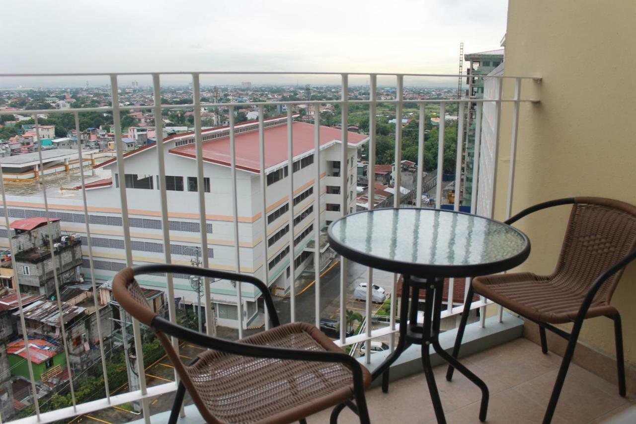 Field Residences At The Back Of Sm City Sucat, Paranaque City مانيلا المظهر الخارجي الصورة