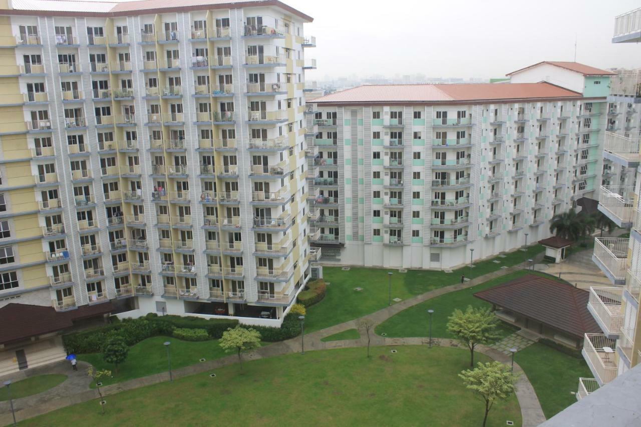 Field Residences At The Back Of Sm City Sucat, Paranaque City مانيلا المظهر الخارجي الصورة